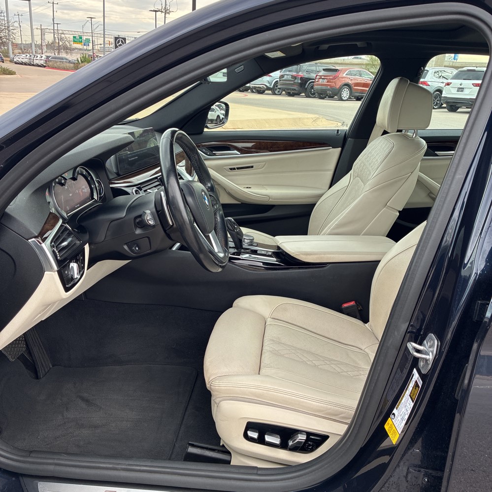 
								2017 BMW 540i full									