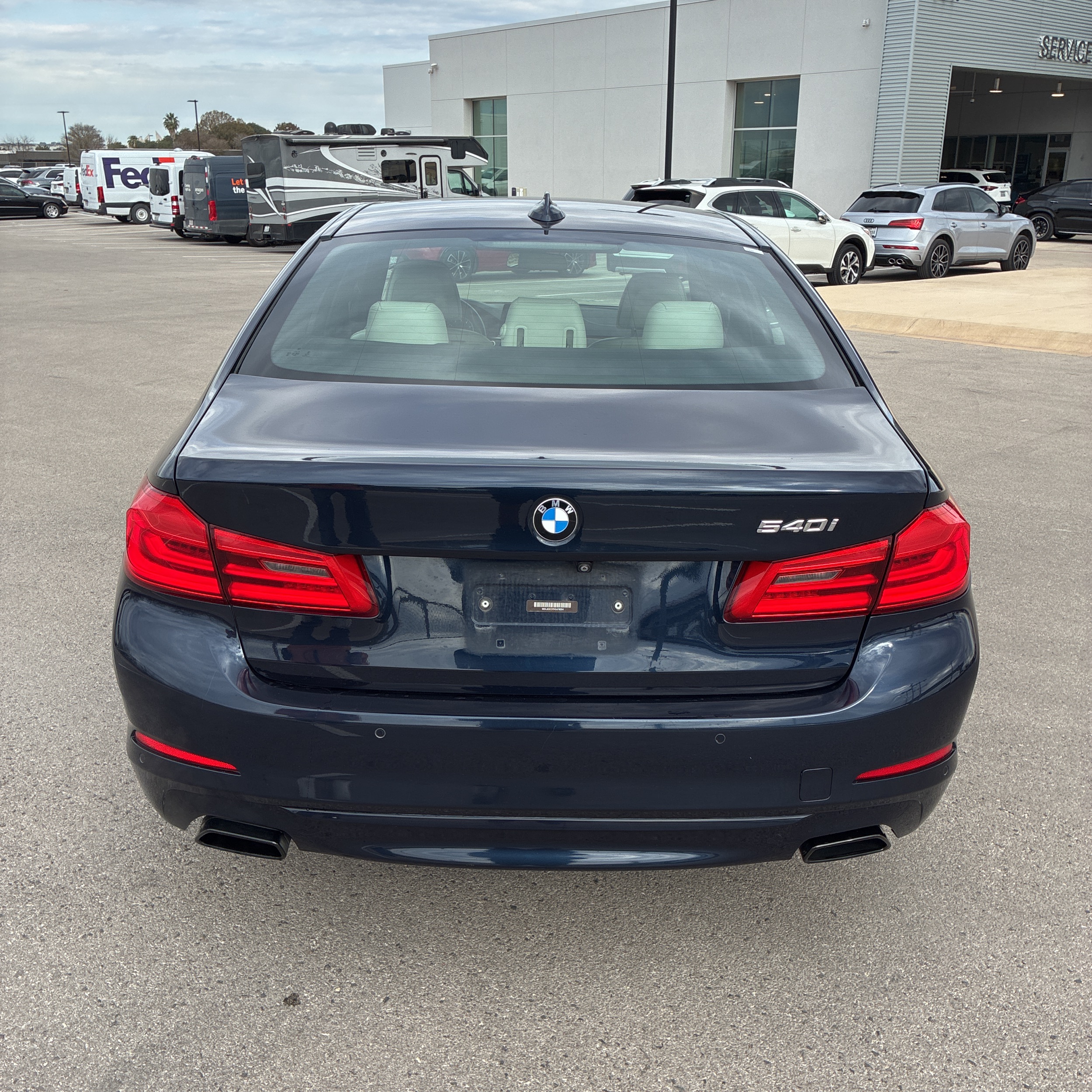 
								2017 BMW 540i full									