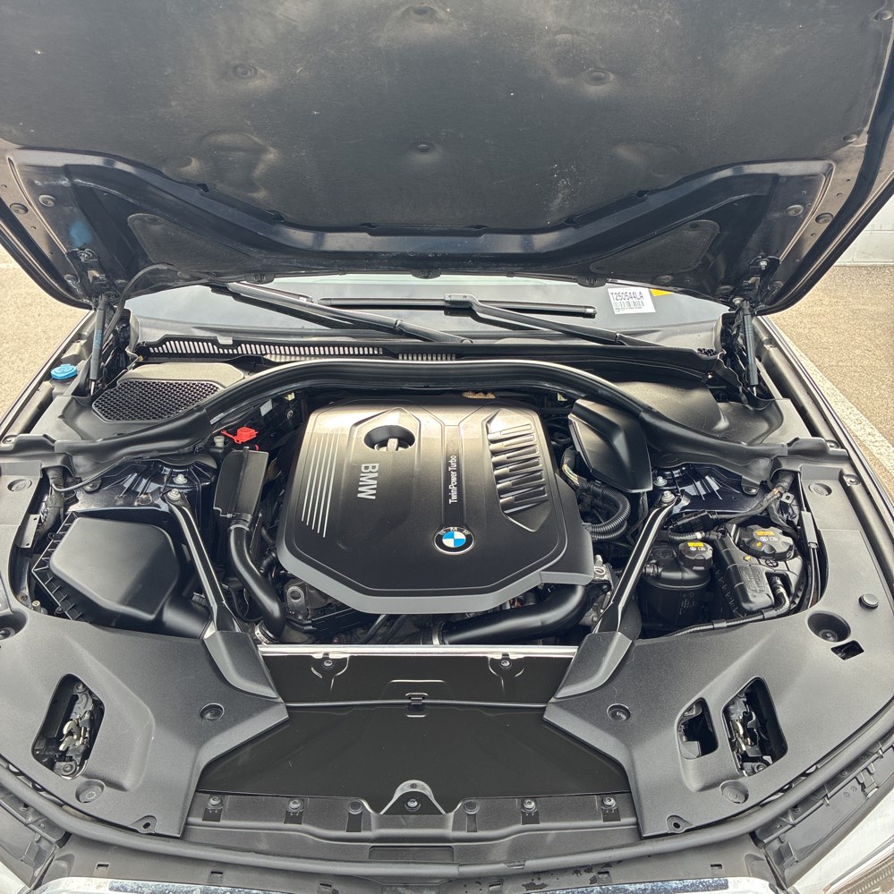 
								2017 BMW 540i full									