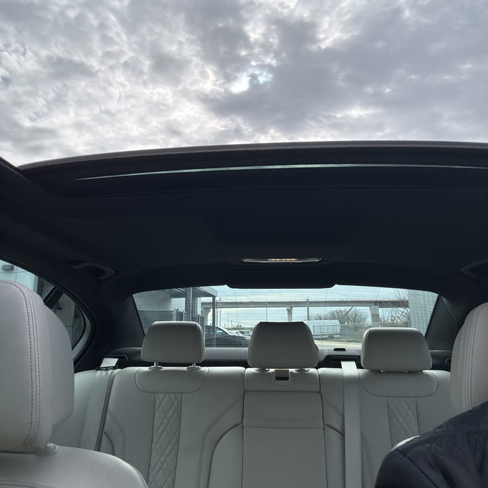 
								2017 BMW 540i full									