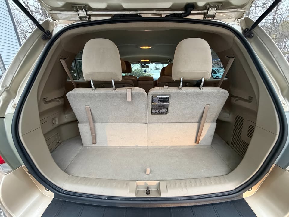 
								2015 Toyota Highlander full									
