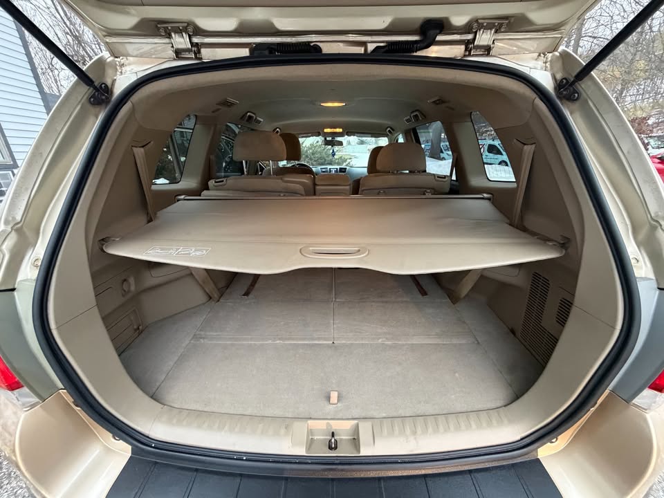 
								2015 Toyota Highlander full									