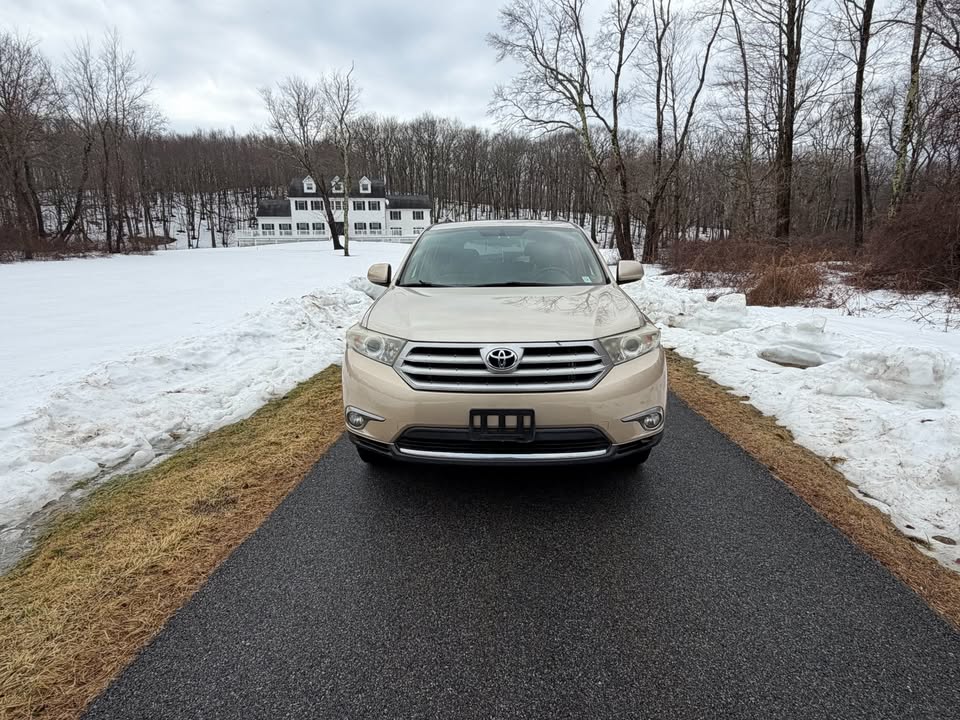 
								2015 Toyota Highlander full									