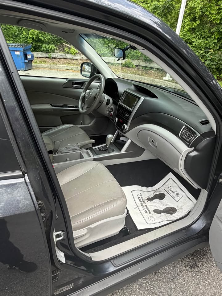 
								2011 Subaru Forester 2.5X Touring full									