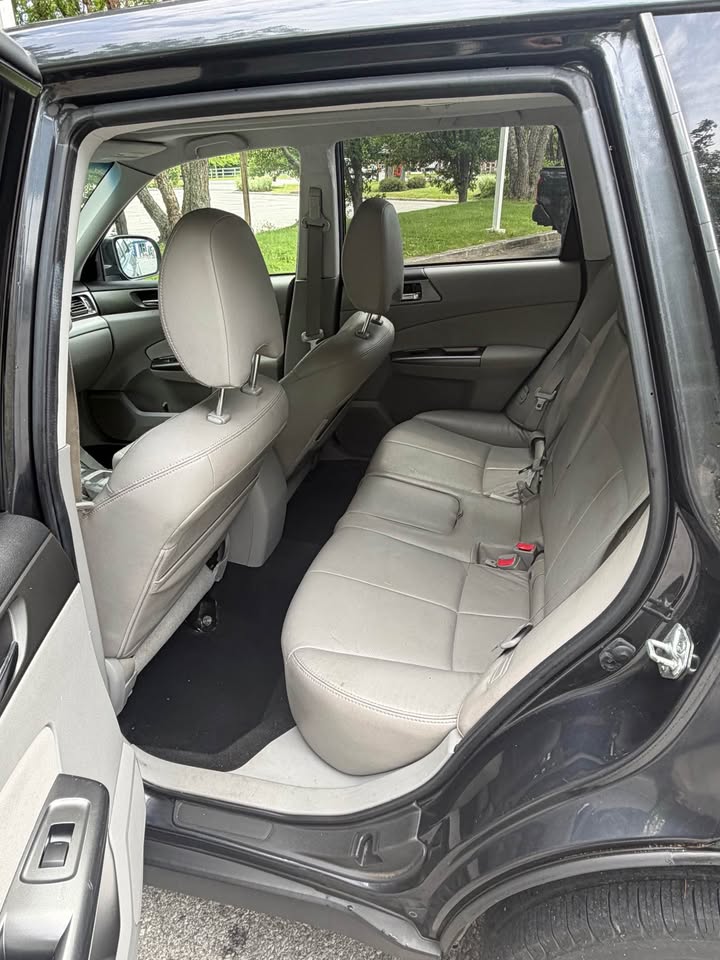 
								2011 Subaru Forester 2.5X Touring full									