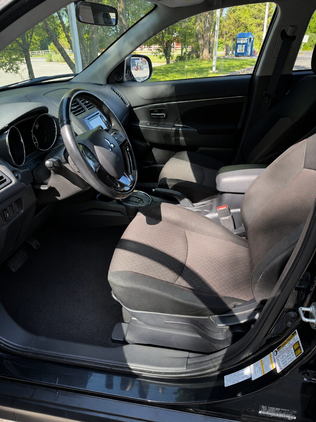 
								2017 Mitsubishi Outlander Sport full									