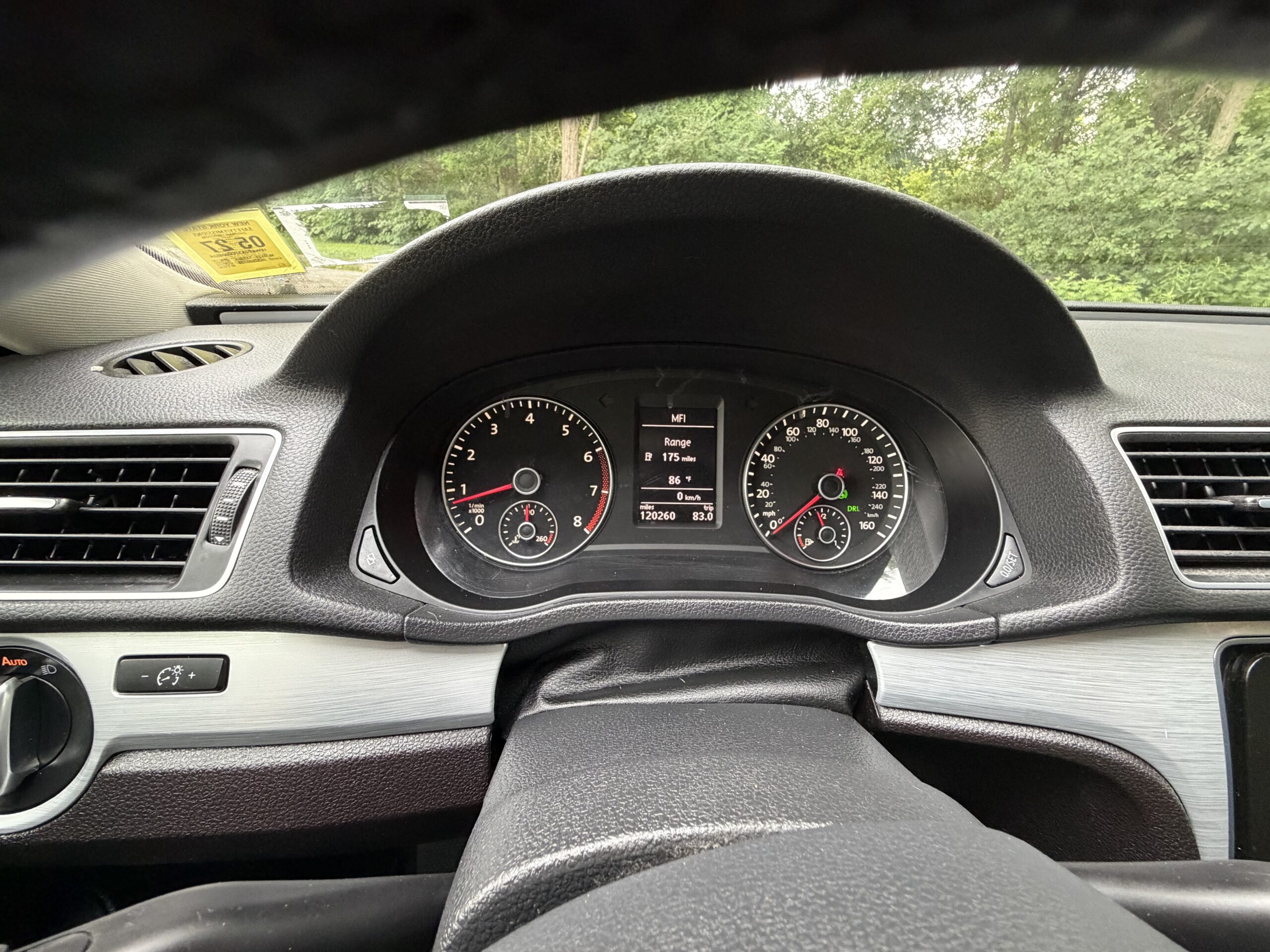 
								2012 Volkswagen Passat 2.5 SE full									