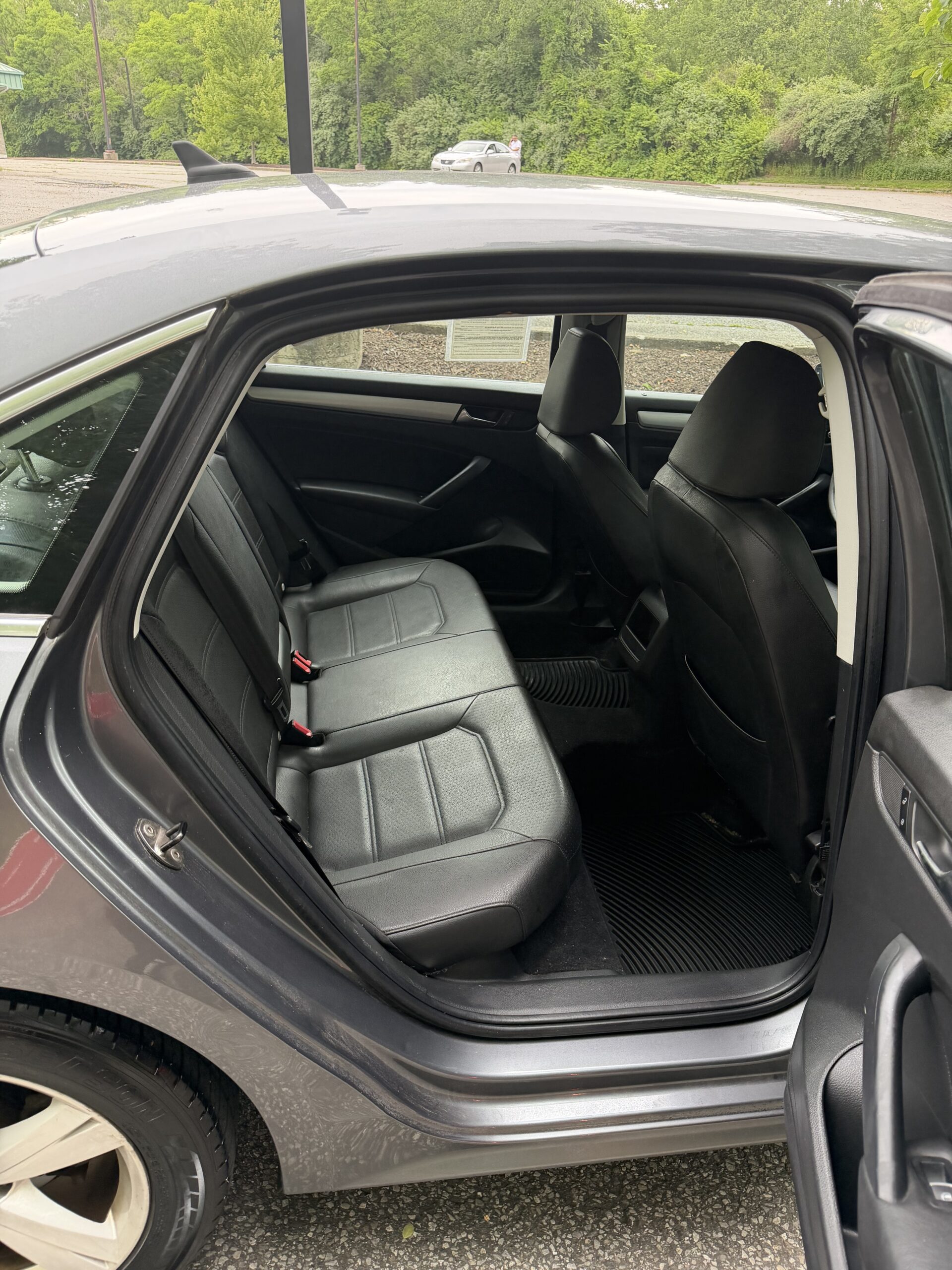 
								2012 Volkswagen Passat 2.5 SE full									